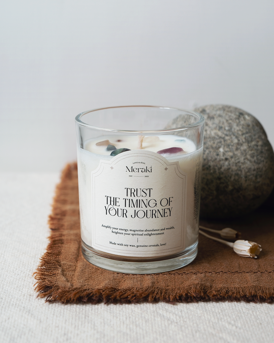 Manifestation Crystal Candle: Oakmoss Amber